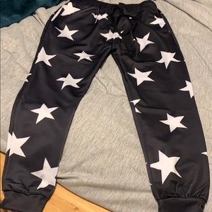 Black & white star print pants LARGE NWOT
